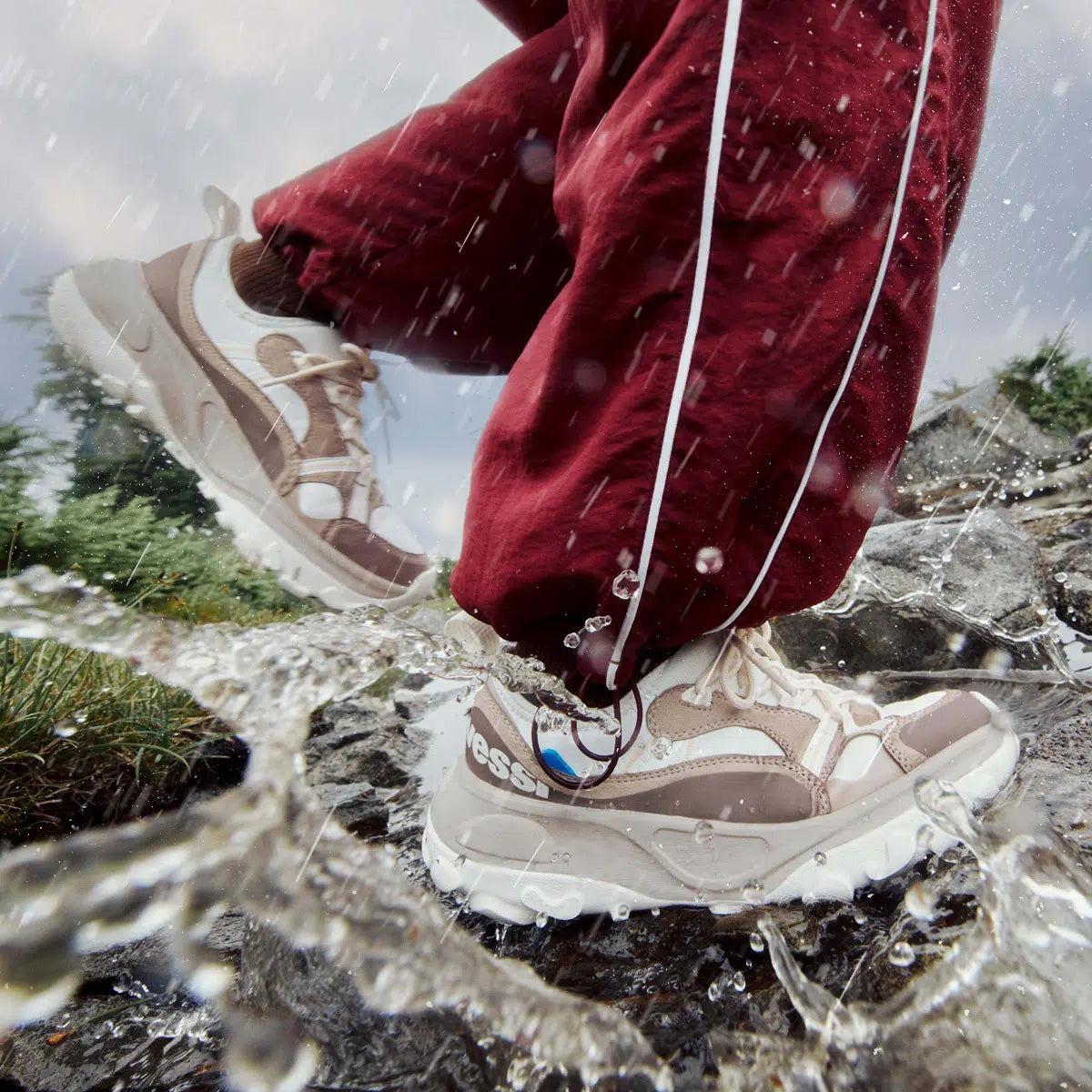 what shoes to wear with wide leg pants