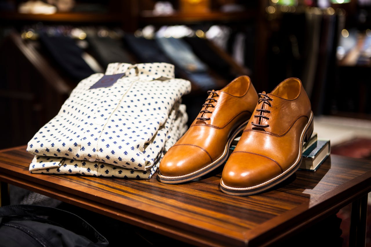 What Color Shoes with Green Dress: A Guide to Perfect Pairings Vessi What Color Shoes with Green Dress: A Guide to Perfect Pairings Vessi