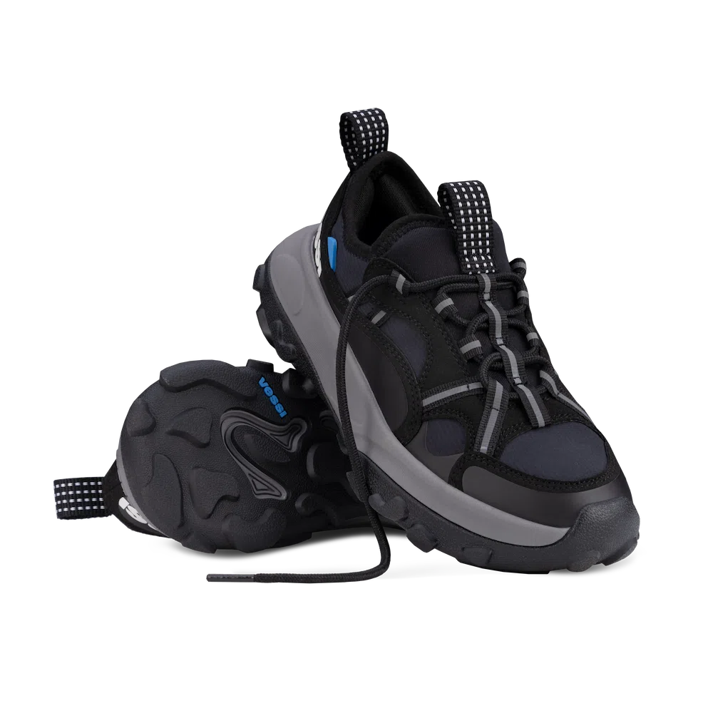 Women's Motu Sneaker - Black/Grey
