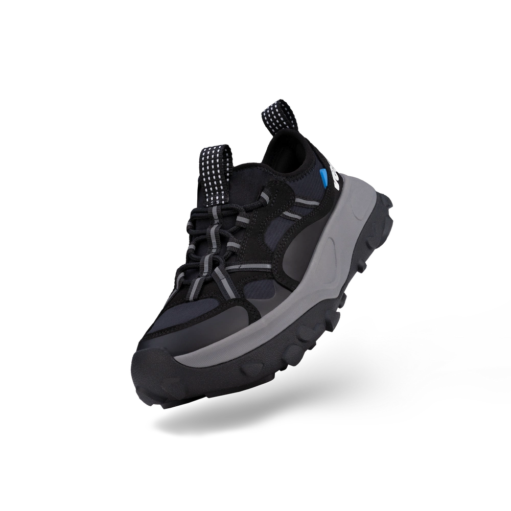 Women's Motu Sneaker - Black/Grey