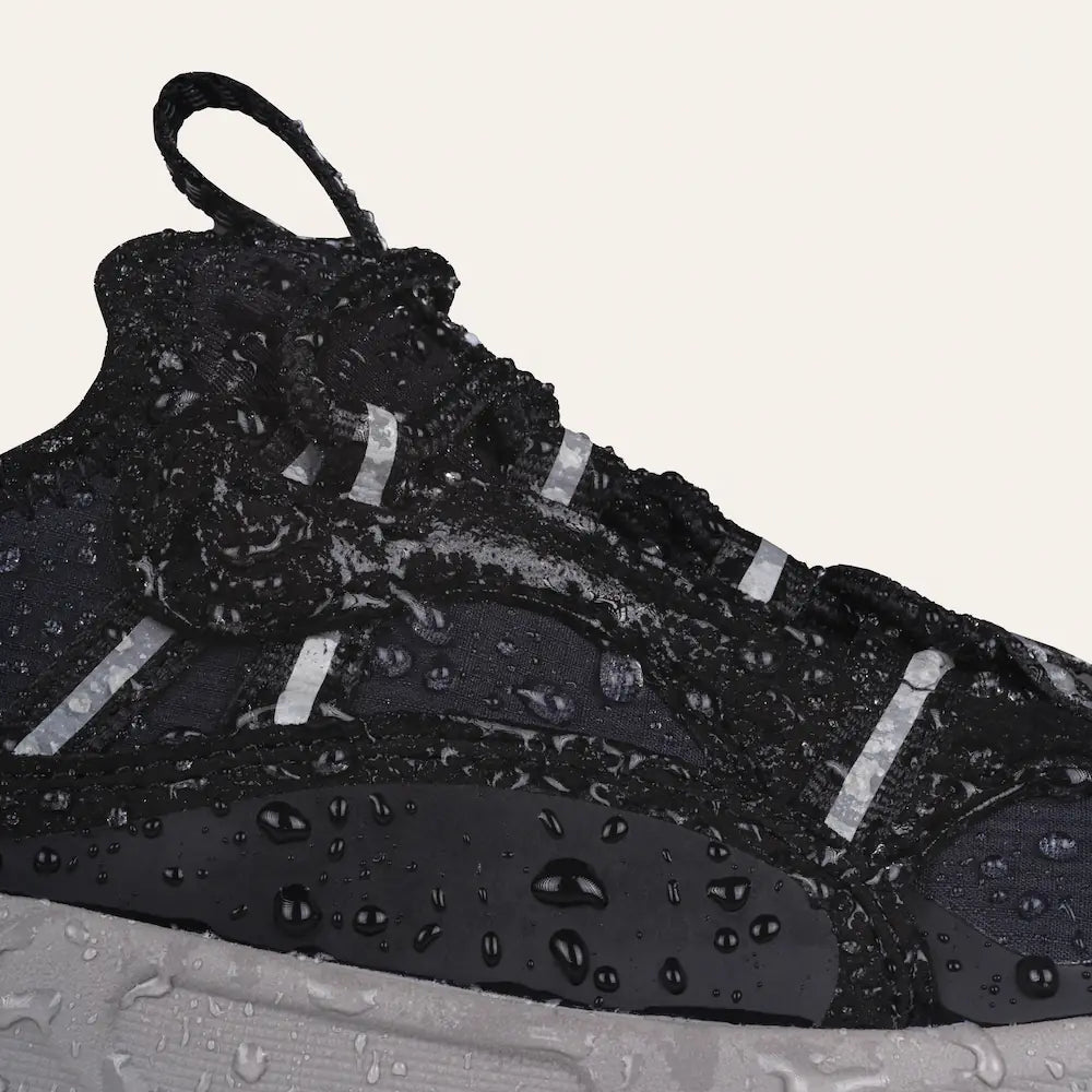Women's Motu Sneaker - Black/Grey