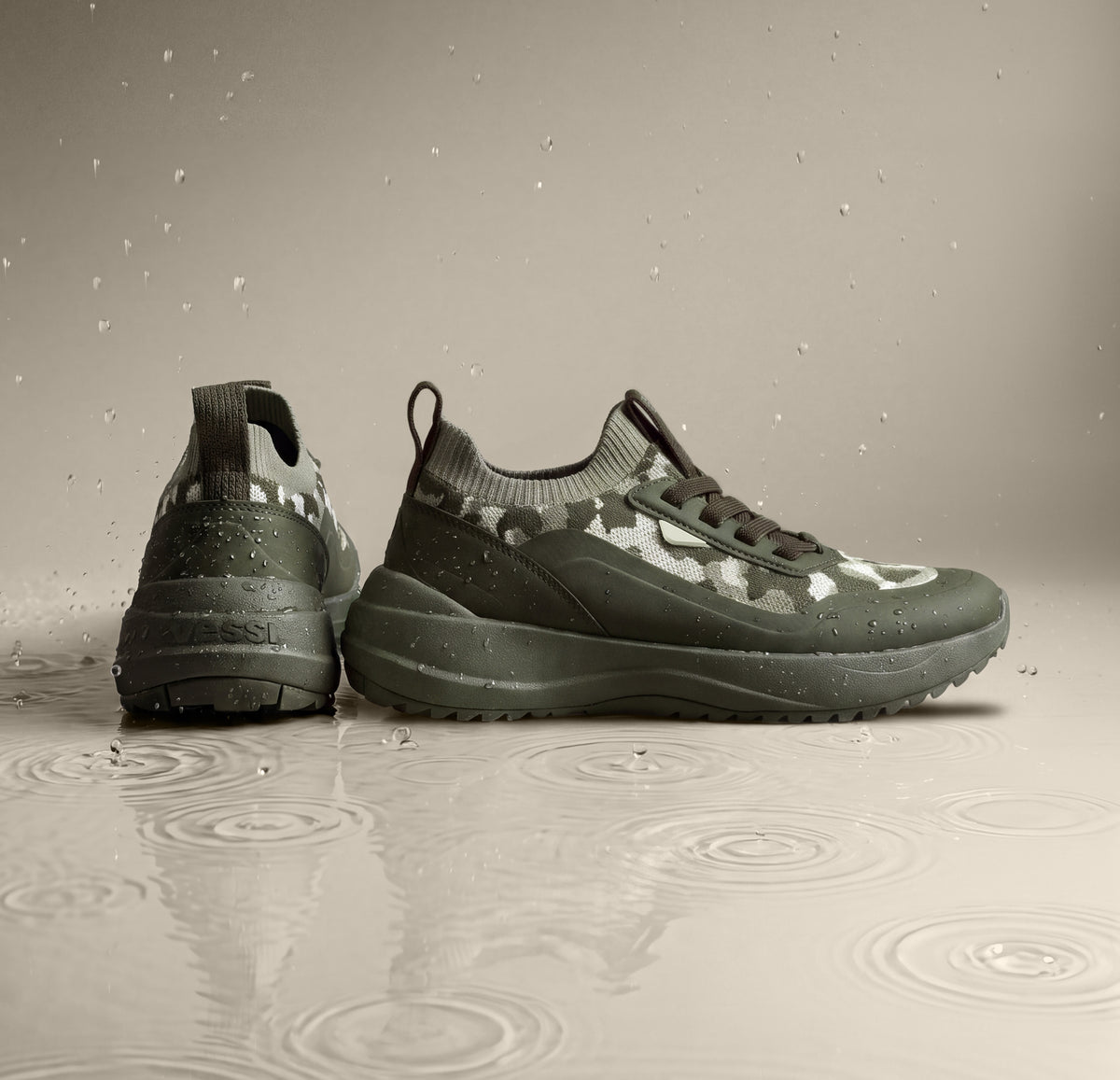 Men's Stormburst Low Top - Dark Olive Camo